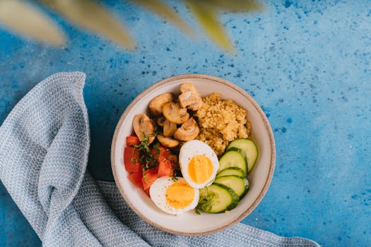 healthy balanced meal with quinoa and vegetables